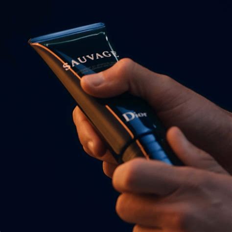 Sauvage Nettoyant et Masque Visage : nettoie et purifie la peau